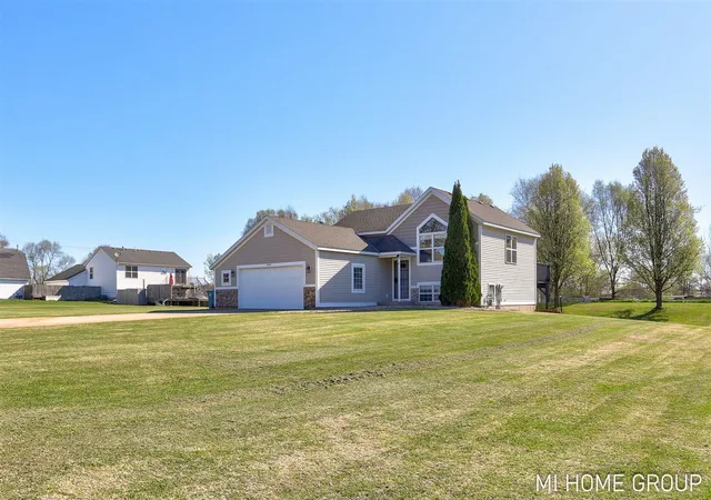 Homes for sale in Hamilton, MI | 3391 Heathridge Trl, Hamilton, MI 49419 | MLS# 70526545