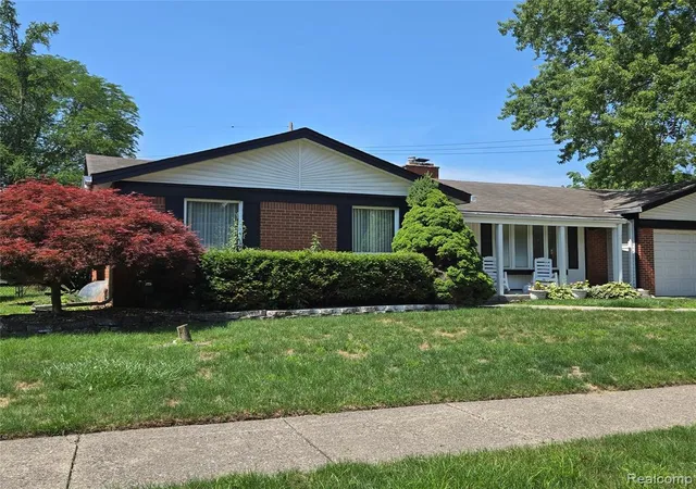 Homes for sale in Livonia, MI | 28627 Fargo St, Livonia, MI 48152 | MLS# 61006939