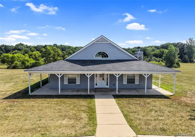 34th image of 2905 Saddlebrook Ct, Pinckney, MI 48169 8036 | MLS# 61023684