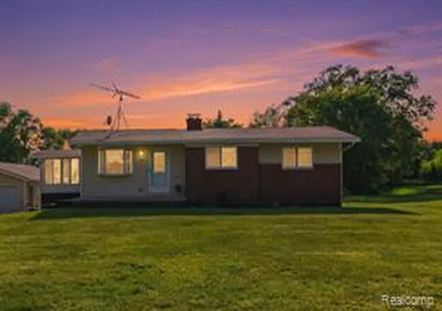 Homes for sale in Fowlerville, MI | 3381 N Fleming Rd, Fowlerville, MI 48836 | MLS# 61008439