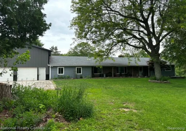 Homes for sale in Oxford, MI | 1330 Brauer Rd, Oxford, MI 48455 | MLS# 61006810