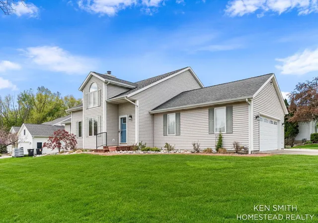 Homes for sale in Grandville, MI | 5131 Windybrook Dr, Grandville, MI 49418 | MLS# 70535845