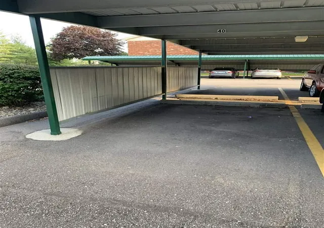 15th image of 12090 15 Mile Rd #40 / Entrance 1A, Sterling Heights, MI 48312 | MLS# 50214722
