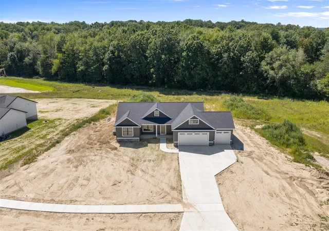 Photo 2 of Sale Pending at 3286 Stonehill Ct, Wayland, MI 49348 | MLS# 70554486 | Listing updated on 2026-09-28