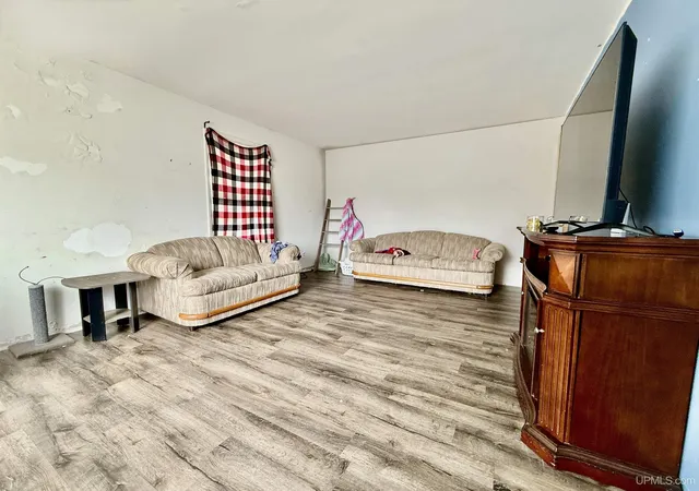 Photo 3 of Single family home for sale at 402 Nicholas Ave, Palmer, MI 49871 | MLS# 50218285 | Listing updated on 2026-08-28