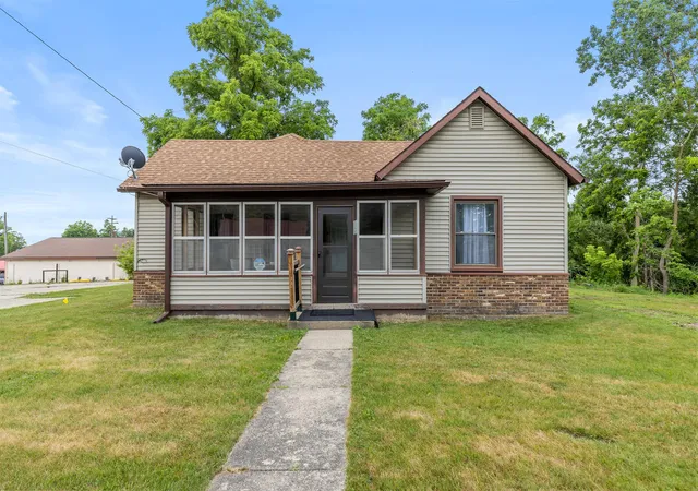 Homes for sale in Crystal, MI | 111 N Main St, Crystal, MI 48818 | MLS# 70545246