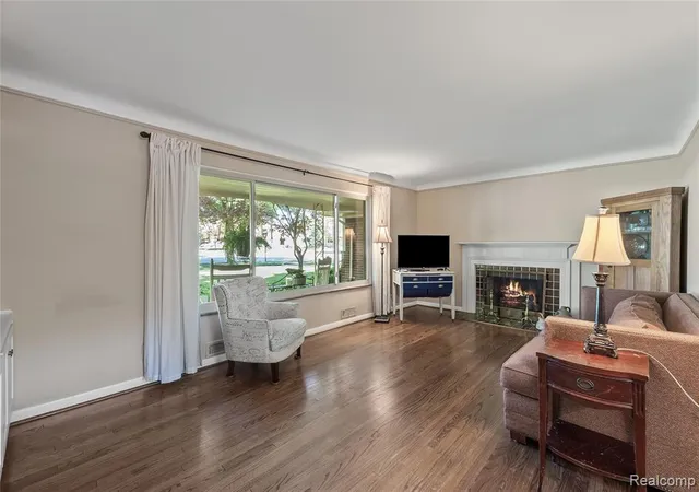 Photo 3 of Single family home for sale at 23270 Fleming Dr, Farmington, MI 48335 | MLS# 61010365 | Listing updated on 2026-08-30