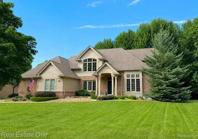 1st image of 1793 Skyline Dr, Rochester Hills, MI 48306 | MLS# 61021887