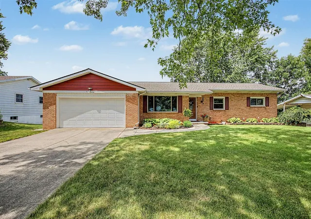 Homes for sale in Lansing, MI | 513 Stone Ridge Dr, Lansing, MI 48917 | MLS# 70542734