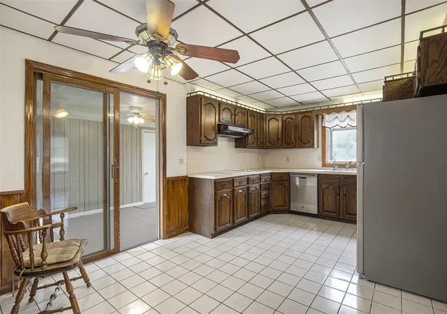 Photo 3 of Single family home for sale at 4190 Heron Ave, Wyoming, MI 49509 | MLS# 70488620 | Listing updated on 2025-11-26