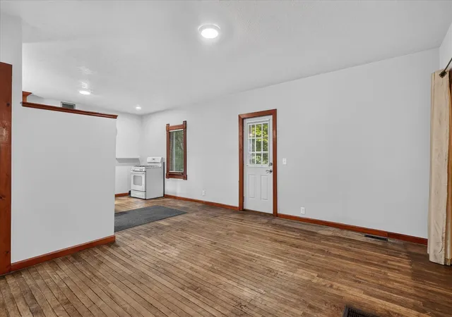 Homes for sale in Sheridan, MI | 4329 S Brown Rd, Sheridan, MI 48884 | MLS# 70543090