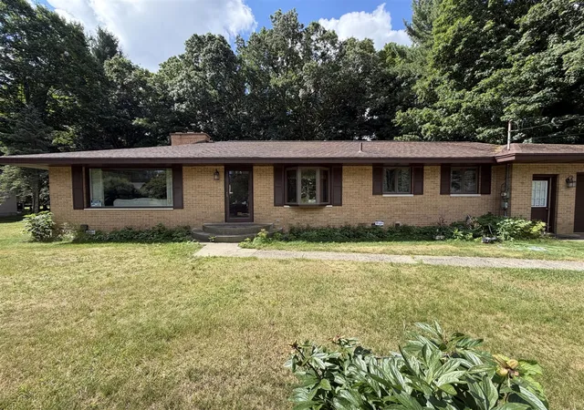 Homes for sale in Montague, MI | 5049 Glendale Ave, Montague, MI 49437 | MLS# 70545312