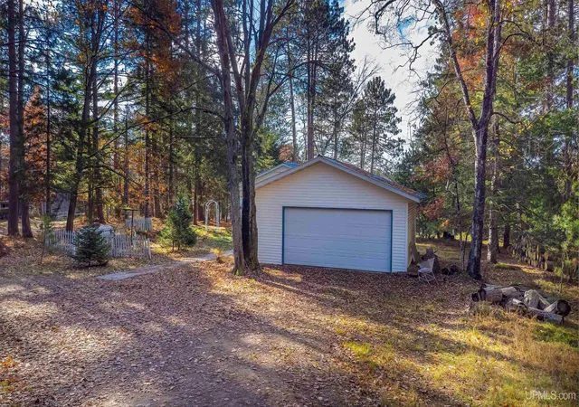 Photo 3 of Single family home for sale at 116 N Runkle Lake Rd, Crystal Falls, MI 49920 | MLS# 50217275 | Listing updated on 2026-10-01