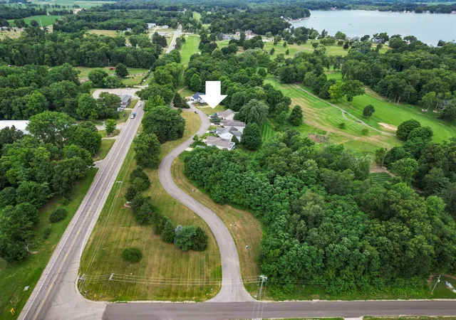 2nd image of 11 Creekside Dr, Sturgis, MI 49091 | MLS# 70500393