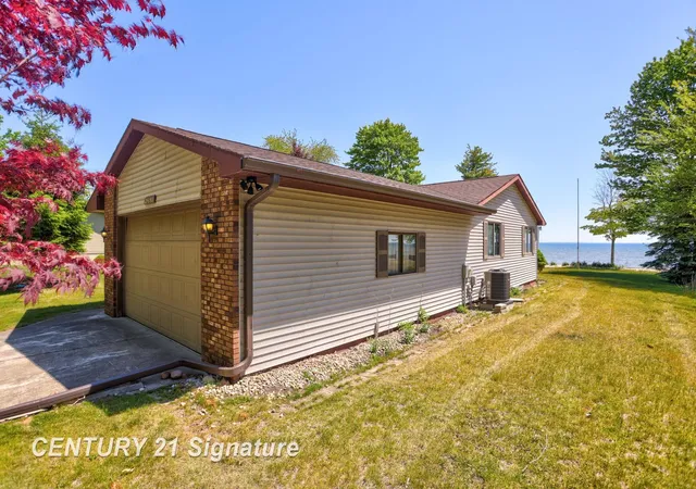 Homes for sale in Au Gres, MI | 2691 Rumsey Rd, Au Gres, MI 48703 | MLS# 50210643