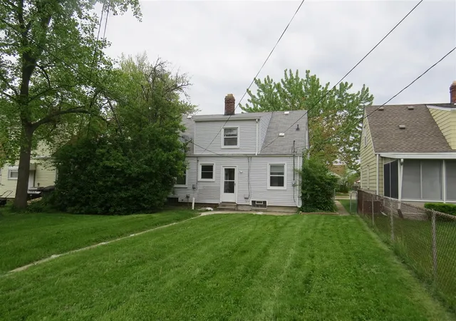 Homes for sale in Riverview, MI | 17538 Matthews St, Riverview, MI 48193 | MLS# 70519696