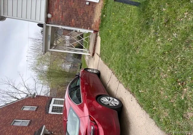 3rd image of 16835 Evergreen Rd, Detroit, MI 48219 | MLS# 60983965