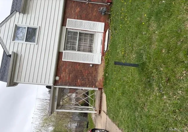 4th image of 16835 Evergreen Rd, Detroit, MI 48219 | MLS# 60983965