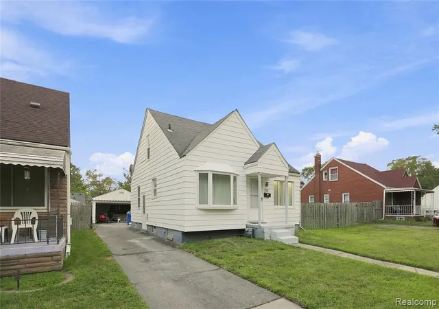 Photo 3 of Single family home for sale at 21227 Panama St, Warren, MI 48091 4344 | MLS# 61024455 | Listing updated on 2026-09-05