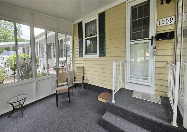 Homes for sale in Jenison, MI | 1009 Village Ln #210, Jenison, MI 49428 | MLS# 70545087