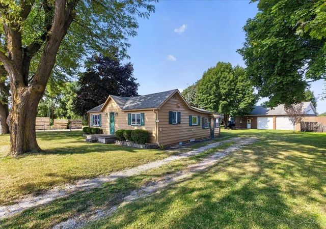 Photo 4 of Single family home for sale at 727 N Beck St, Sebewaing, MI 48759 | MLS# 50220050 | Listing updated on 2026-08-27