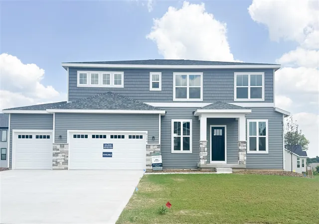 Photo 2 of Single family home for sale at 8288 Eagle Peak Dr, Jenison, MI 49428 | MLS# 70507599 | Listing updated on 2026-09-15