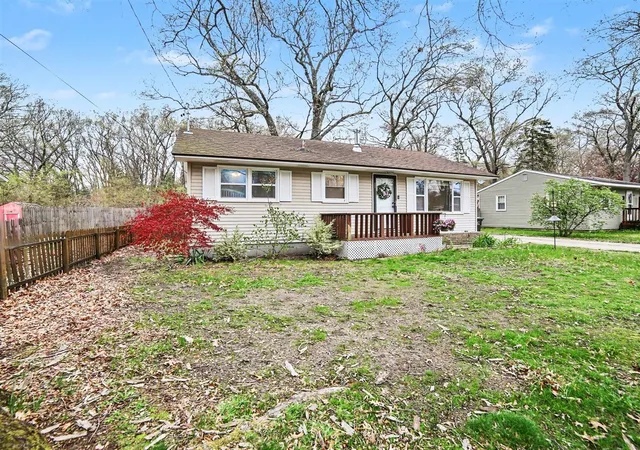 Homes for sale in Muskegon, MI | 2492 Wesley Ave, Muskegon, MI 49442 | MLS# 70529204