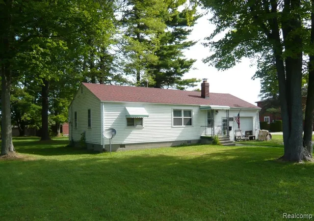 Homes for sale in Kimball, MI | 5602 Lapeer Rd, Kimball, MI 48074 | MLS# 60961698