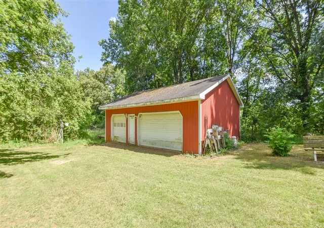Homes for sale in Homer, MI | 21758 T Dr, Homer, MI 49245 | MLS# 70541659
