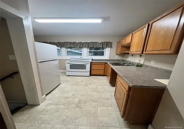 Homes for sale in Saginaw, MI | 315 Storch St, Saginaw, MI 48602 | MLS# 60962860