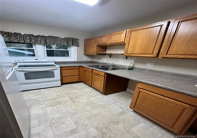 Homes for sale in Saginaw, MI | 315 Storch St, Saginaw, MI 48602 | MLS# 60962860