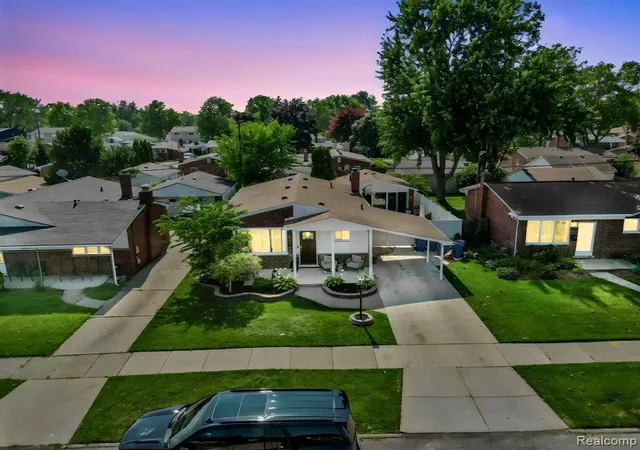 Homes for sale in Dearborn Heights, MI | 6151 Coolidge St, Dearborn Heights, MI 48127 | MLS# 61010915