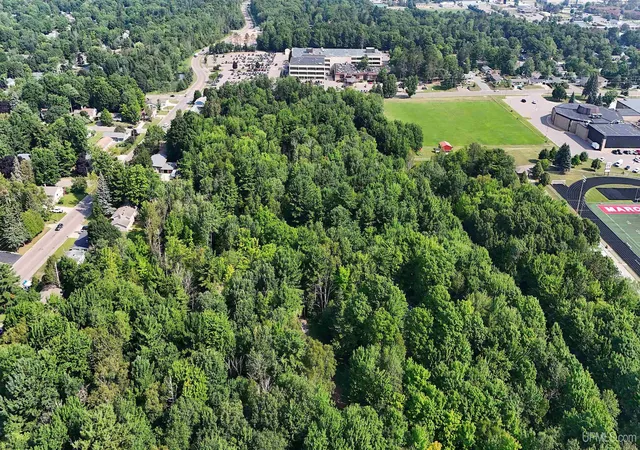 Photo 4 of Land for sale at 1507 W Fair Ave, Marquette, MI 49855 | MLS# 50216880 | Listing updated on 2026-09-18