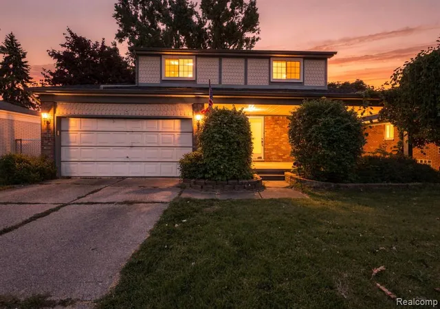 Photo 4 of Single family home for sale at 18238 Red Oaks Dr, Macomb, MI 48044 2777 | MLS# 60999452 | Listing updated on 2026-09-01