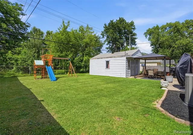 Homes for sale in Roseville, MI | 18301 Marquette St, Roseville, MI 48066 | MLS# 61003038