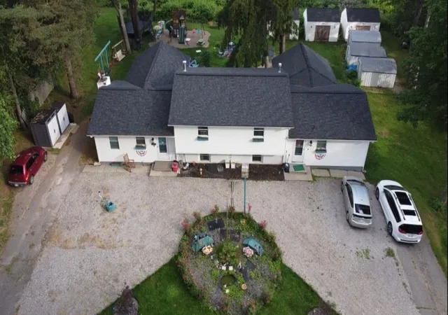 3rd image of 12573 Spruce Ln, Perry, MI 48872 | MLS# 50203728