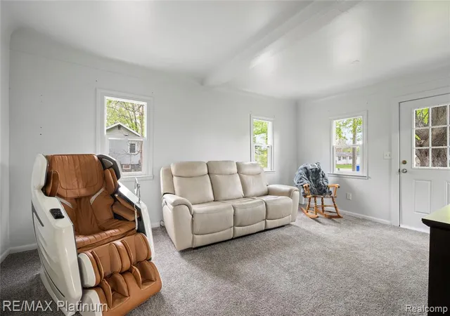 Homes for sale in Burton, MI | 6116 Lapeer Rd, Burton, MI 48509 | MLS# 60994163