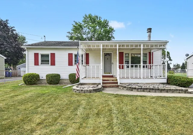 Photo 1 of Single family home for sale at 881 Edison St, Saginaw, MI 48604 | MLS# 50218487 | Listing updated on 2026-08-17