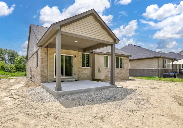 2nd image of 31610 Beaver Cir, New Boston, MI 48164 | MLS# 70502434