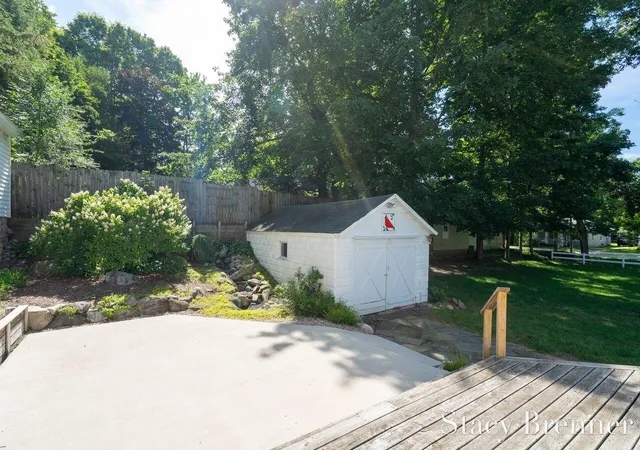 Photo 5 of Sale Pending at 308 4Th St, Allegan, MI 49010 | MLS# 70554995 | Listing updated on 2026-09-03