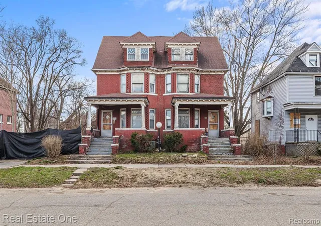 1st image of 1821 Helen St, Detroit, MI 48207 | MLS# 60386080