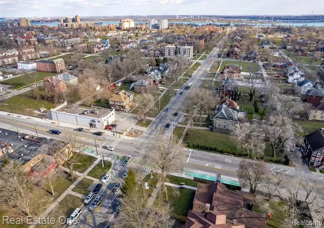 38th image of 1821 Helen St, Detroit, MI 48207 | MLS# 60386080