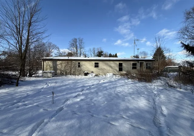 Homes for sale in Homer, MI | 5080 22 Mile Rd, Homer, MI 49245 | MLS# 70510545