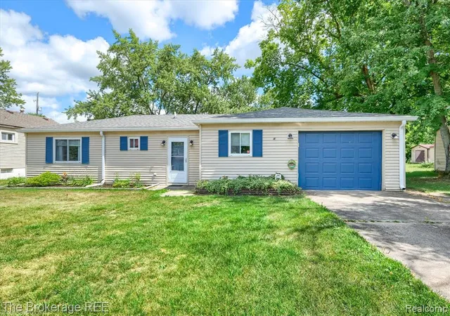 2nd image of 6117 Westdale Dr, Grand Blanc, MI 48439 | MLS# 61022066