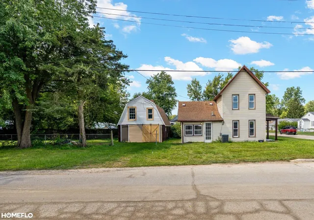 3rd image of 36505 Bismark Rd, New Boston, MI 48164 | MLS# 50202806