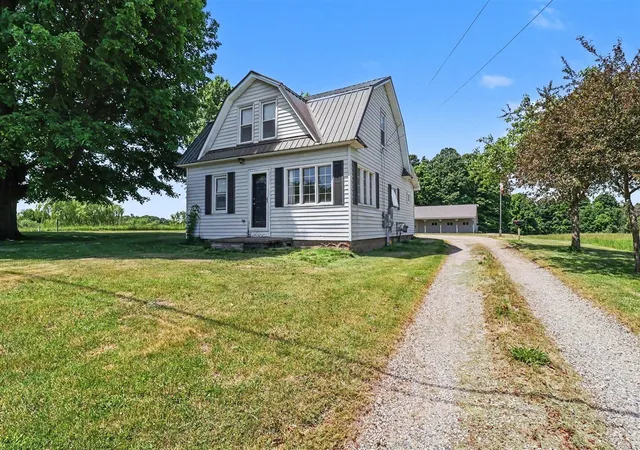 Homes for sale in Hesperia, MI | 4559 S Maple Island Rd, Hesperia, MI 49421 | MLS# 70536940