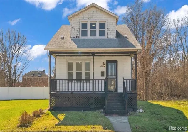 1st image of 5573 Montclair St, Detroit, MI 48213 | MLS# 60994769