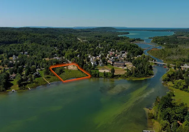Photo 1 of Land for sale at 509 S Lake Shore Dr, Lake Leelanau, MI 49653 | MLS# 80072974 | Listing updated on 2026-09-09