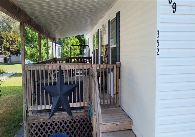 2nd image of 7309 White Swan Ln, Ludington, MI 49431 | MLS# 70553760