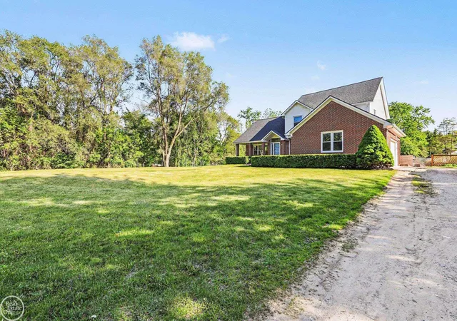 Photo 3 of Single Family Residence at 14270 31 Mile Rd, Washington, MI 48095 | MLS# 50210041 | | Sold on 2026-08-06